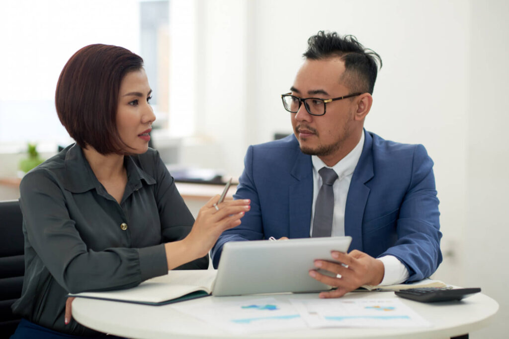 tax consultant
